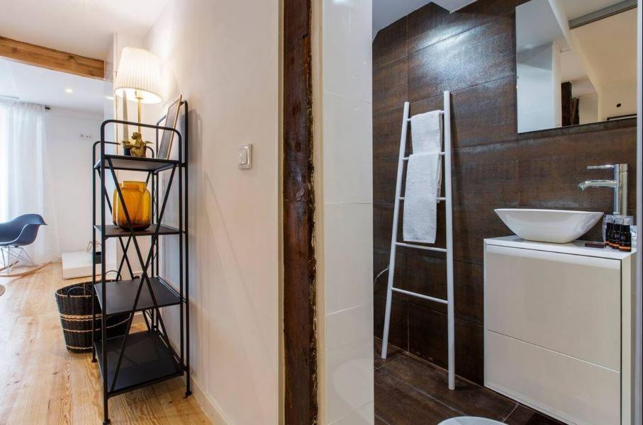 Fado At Your Feet By Uppeground Apartment Lisbon